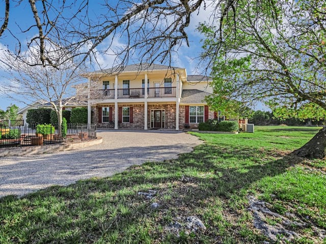 130 CAVE SPRINGS Rd
