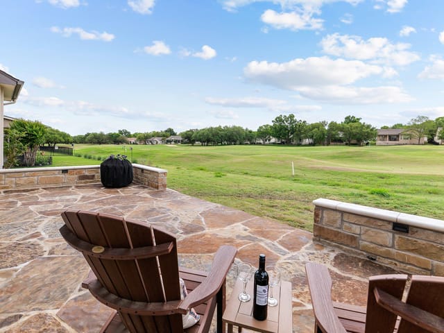 130 Crepe Myrtle Ln