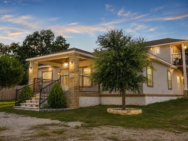130 Los Arcos RD