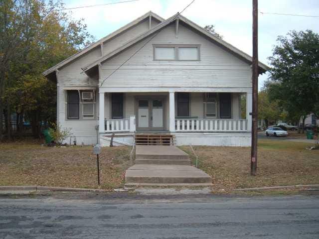 1300 4th ST