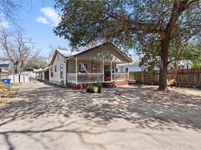 1300 Haskell St Unit #A and B