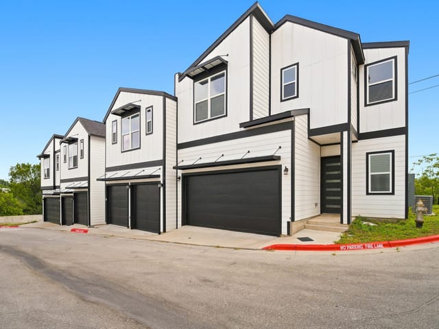 1300 Mckie DR Unit #33