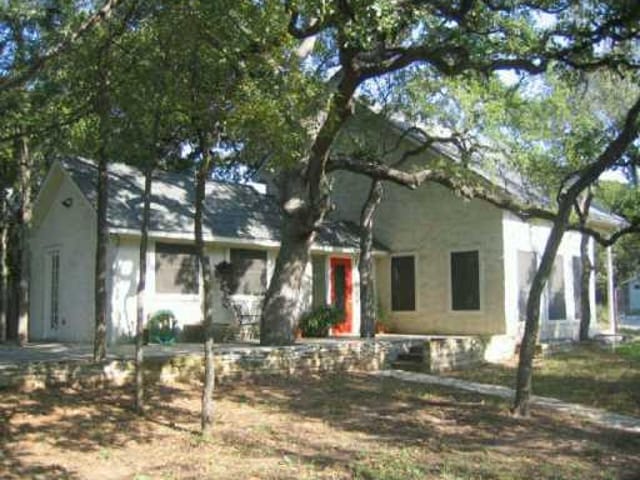 1300 Summit