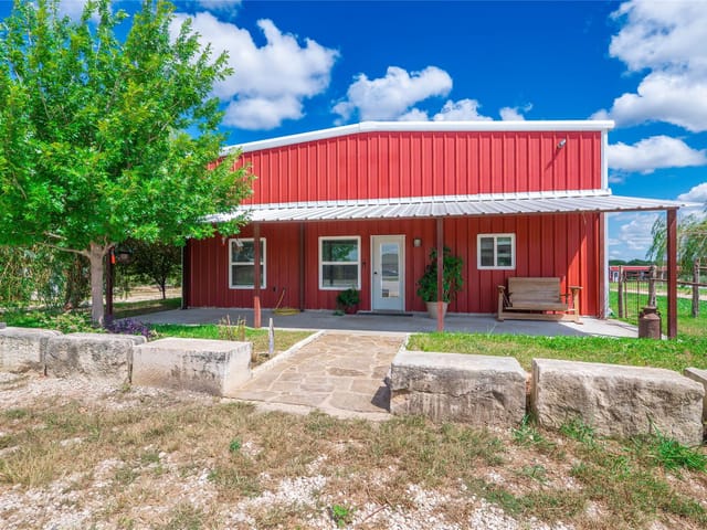 1301 County Rd 228