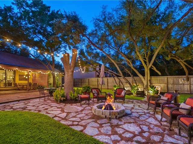 1301 N Cuernavaca DR
