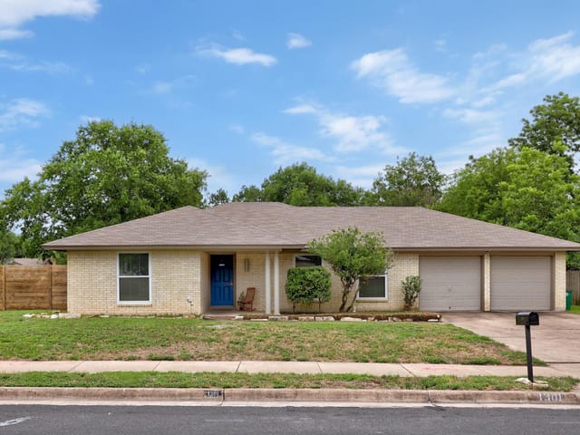 1301 S Meadows Dr