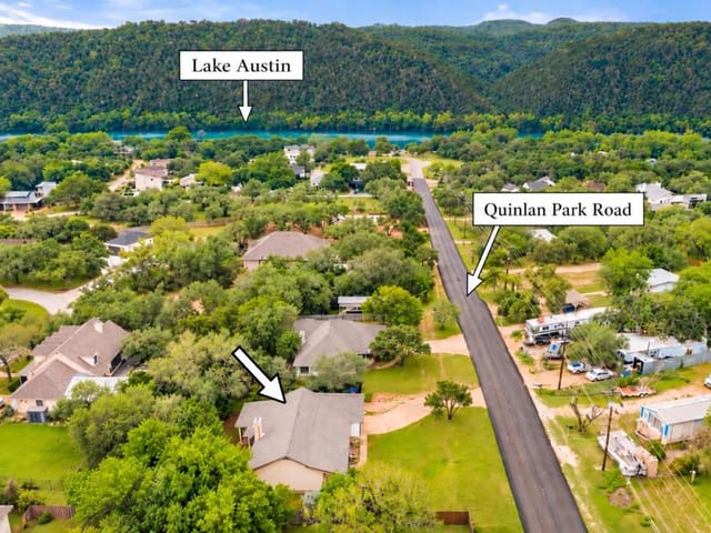 1301 S Quinlan Park RD