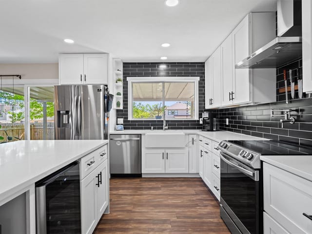 1301 Sheltie Ln