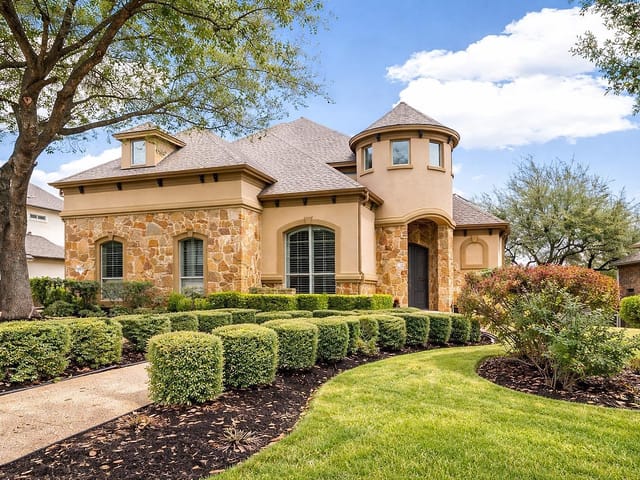 13012 Country Trails Ln