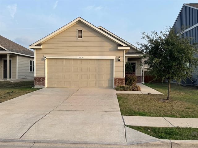 13017 Foreston Dr