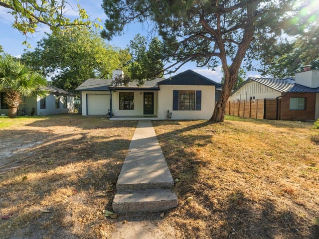 View 1302 Bentwood RD 1302 Bentwood RD, photo 1 of 6, Austin, TX