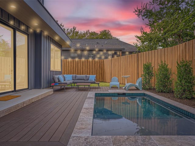 1302 E 2nd St Unit #1