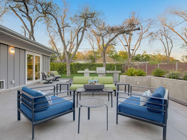 1302 Ridgehaven Dr