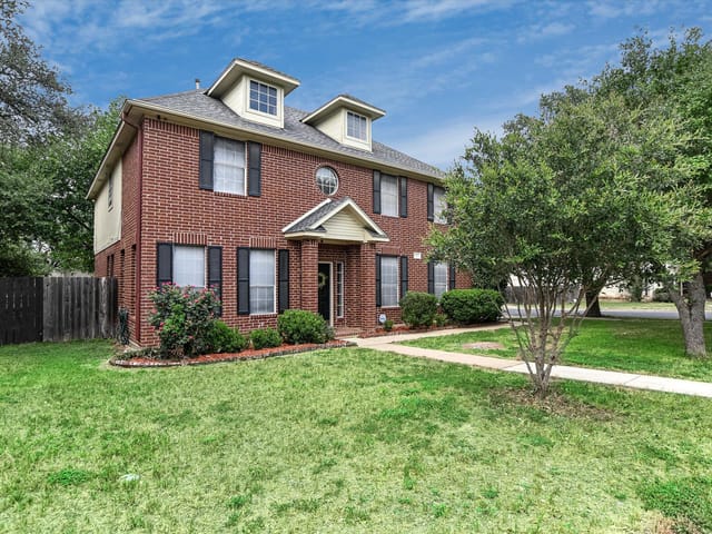 13022 Hunters Chase DR