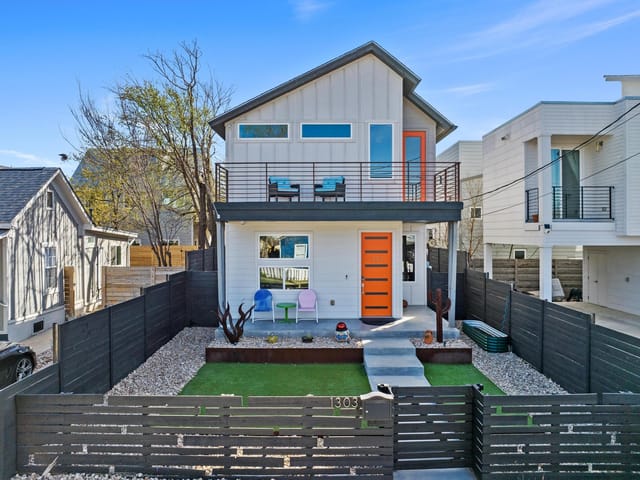 1303 Cedar Ave