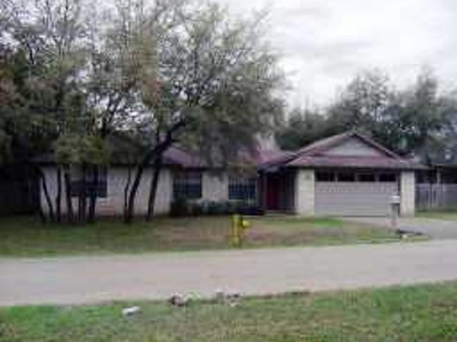 1303 DAYTONA DR