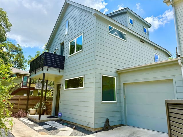 1303 Harriet Ct Unit #B