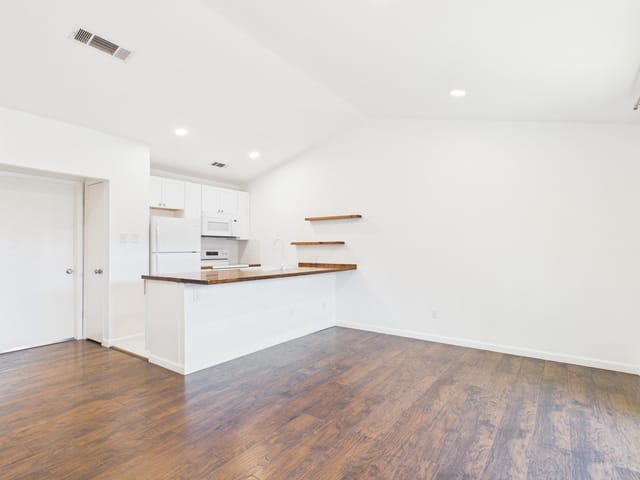 1303 Hollow Creek DR Unit #1
