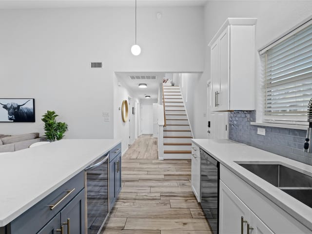 1304 Alamo St