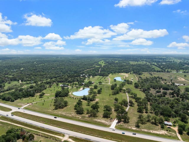 1304 E State Highway 71