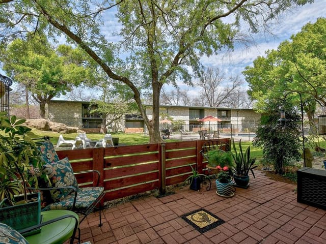 1304 MARIPOSA Dr Unit #175