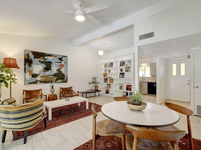 1304 MARIPOSA Dr Unit #272