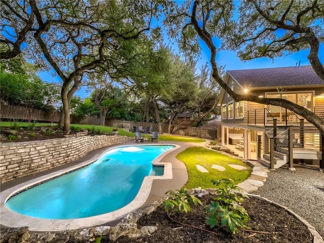 1304 Shannon Oaks Trl