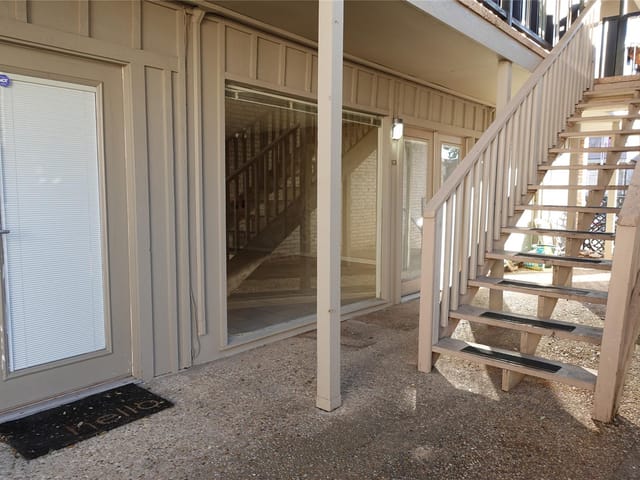1304 Summit St Unit #115