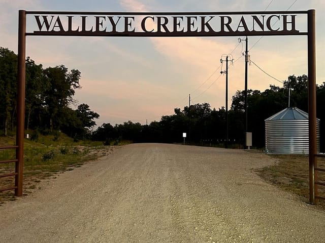 1304 Walleye Creek Trail St