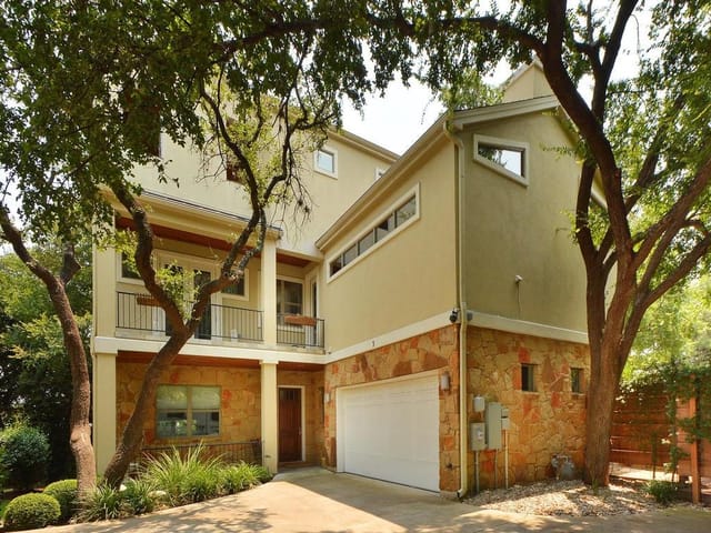 1305 Bluff St Unit #5