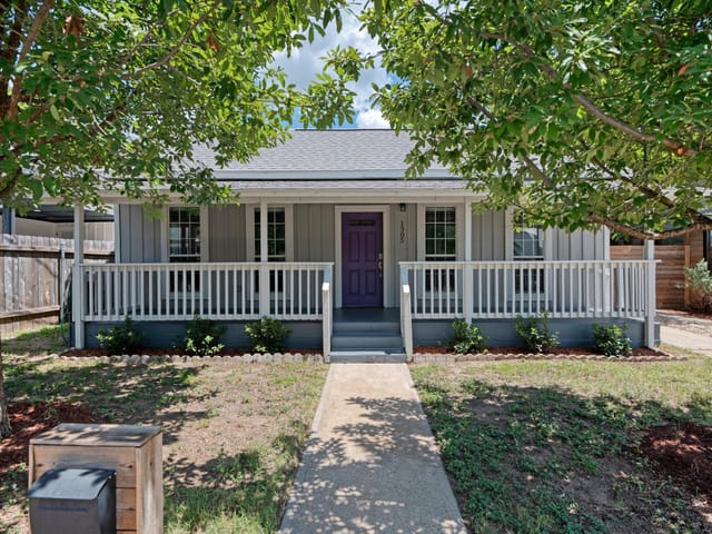 1305 Cedar Ave