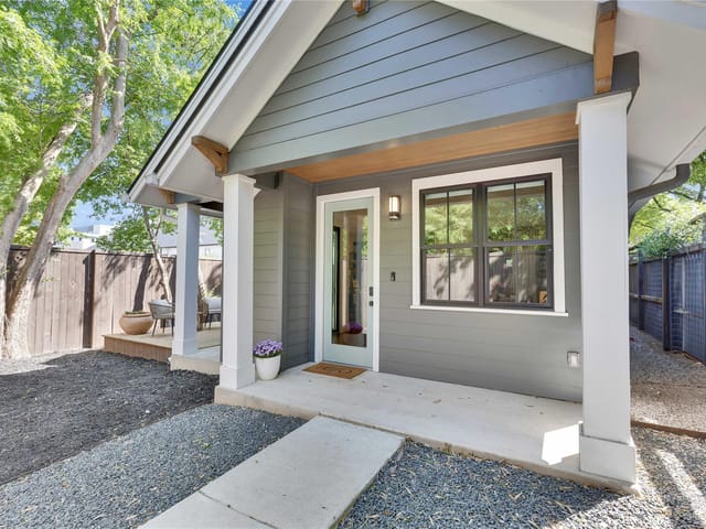 1305 Kinney Ave Unit #2