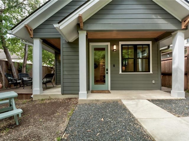 1305 Kinney Ave Unit #2