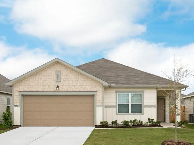1305 Morris Loop