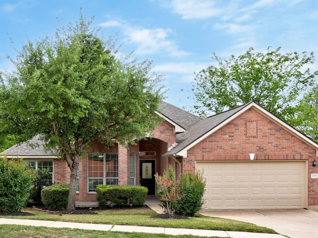1305 Red Stag Pl
