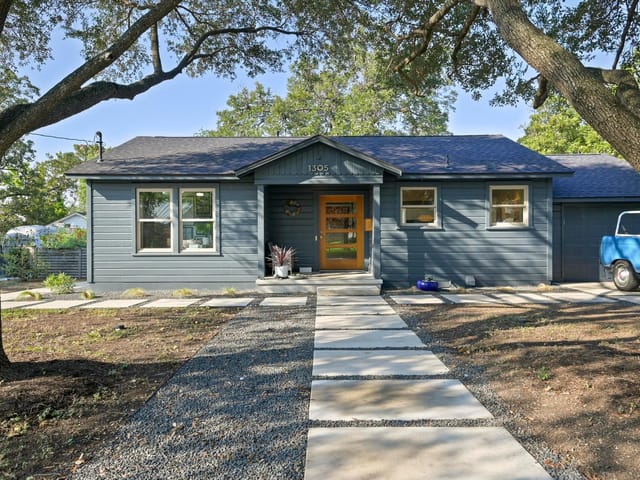 1305 Ruth Ave