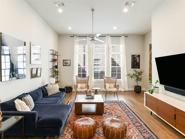 1305 Town Creek Dr Unit #9