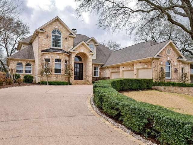1305 Verdant Way