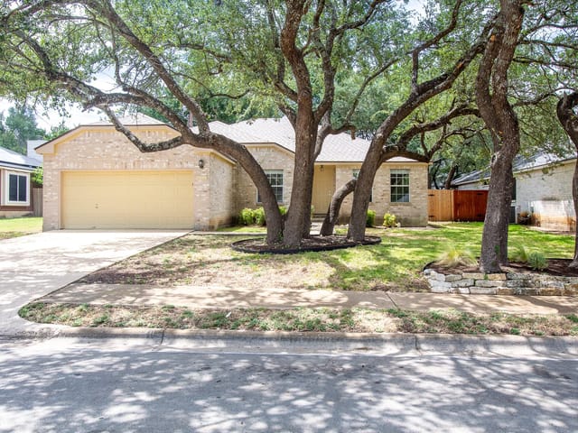 1306 Tremont DR