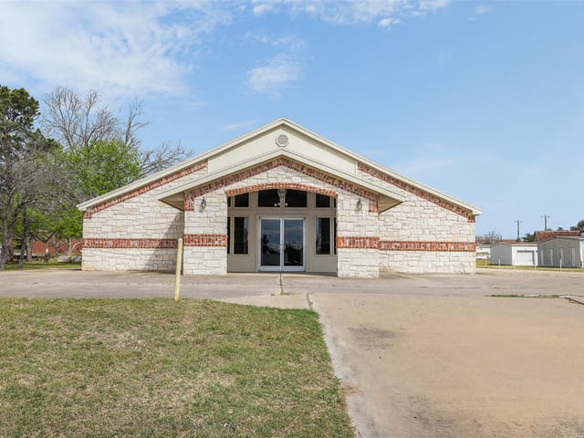 1306 W Cameron Ave