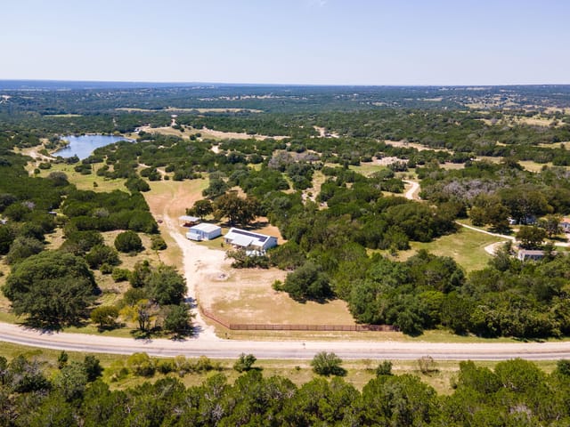 13061 Oakalla Rd