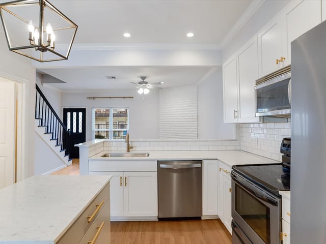 1307 Kinney Ave Unit #128