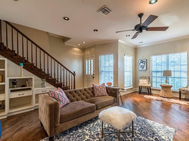 1307 Kinney Ave Unit #132