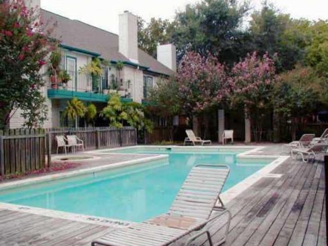 1307 KINNEY Ave Unit #162