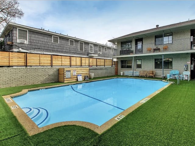 1307 Norwalk Ln Unit #203