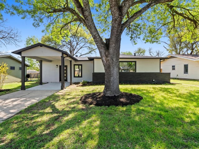 1307 Yorkshire DR