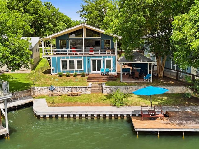 1308 Lakeside DR
