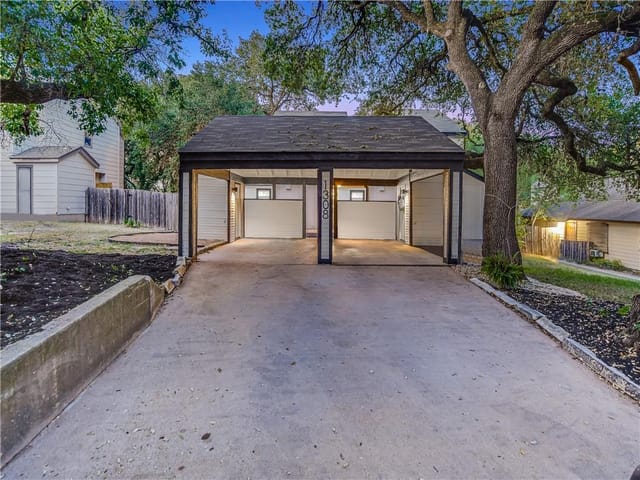 1308 Matthews LN Unit #A