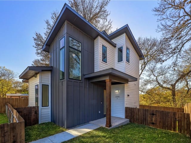 1308 Perez St Unit #2