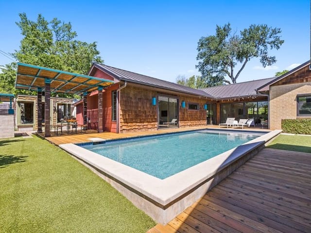 1309 Bentwood Rd